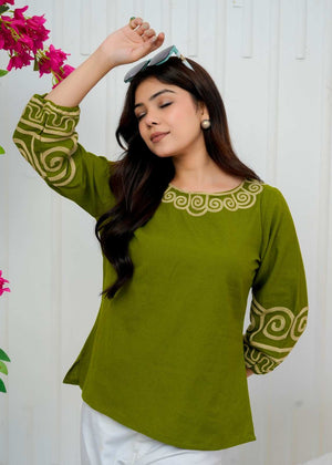 Why Is This Khadi Cotton Top for Women Becoming a Go-To Choice for Everyday Ethnic Comfort?