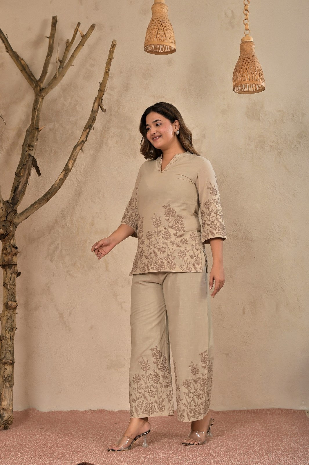 Beige Monotone Coordset