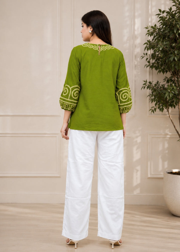 Green Chic Dori Top